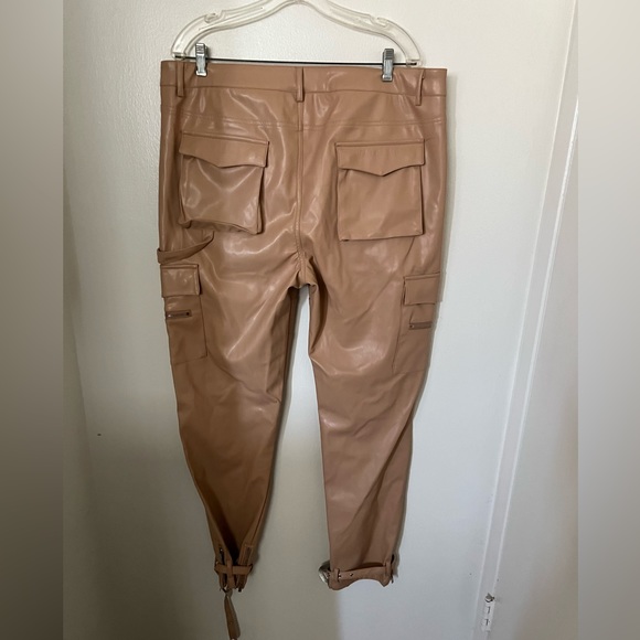 Guapi dead or alive faux leather pants neutral cargo size 40x30 - Picture 2 of 8